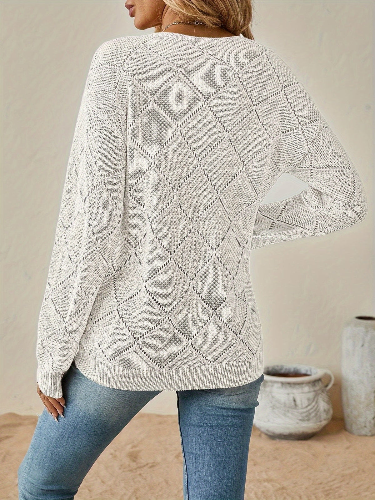 Amber | Elegant Openwork Diamond Sweater - Solfae