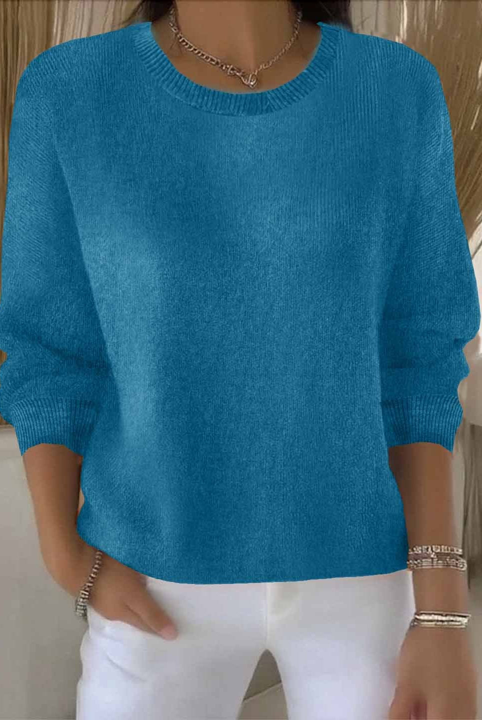 Joyce | Elegant Crewneck Knit Sweater - Solfae