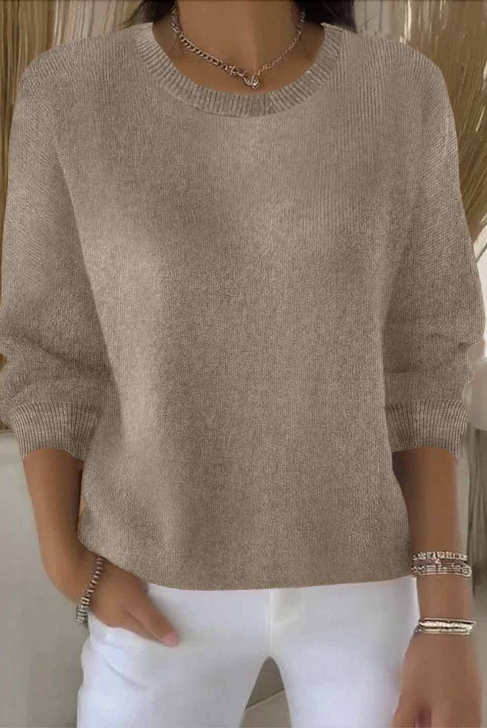 Joyce | Elegant Crewneck Knit Sweater - Solfae