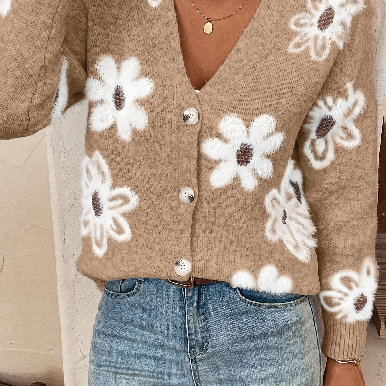 Amanda | Vintage Floral Knit Cardigan - Solfae