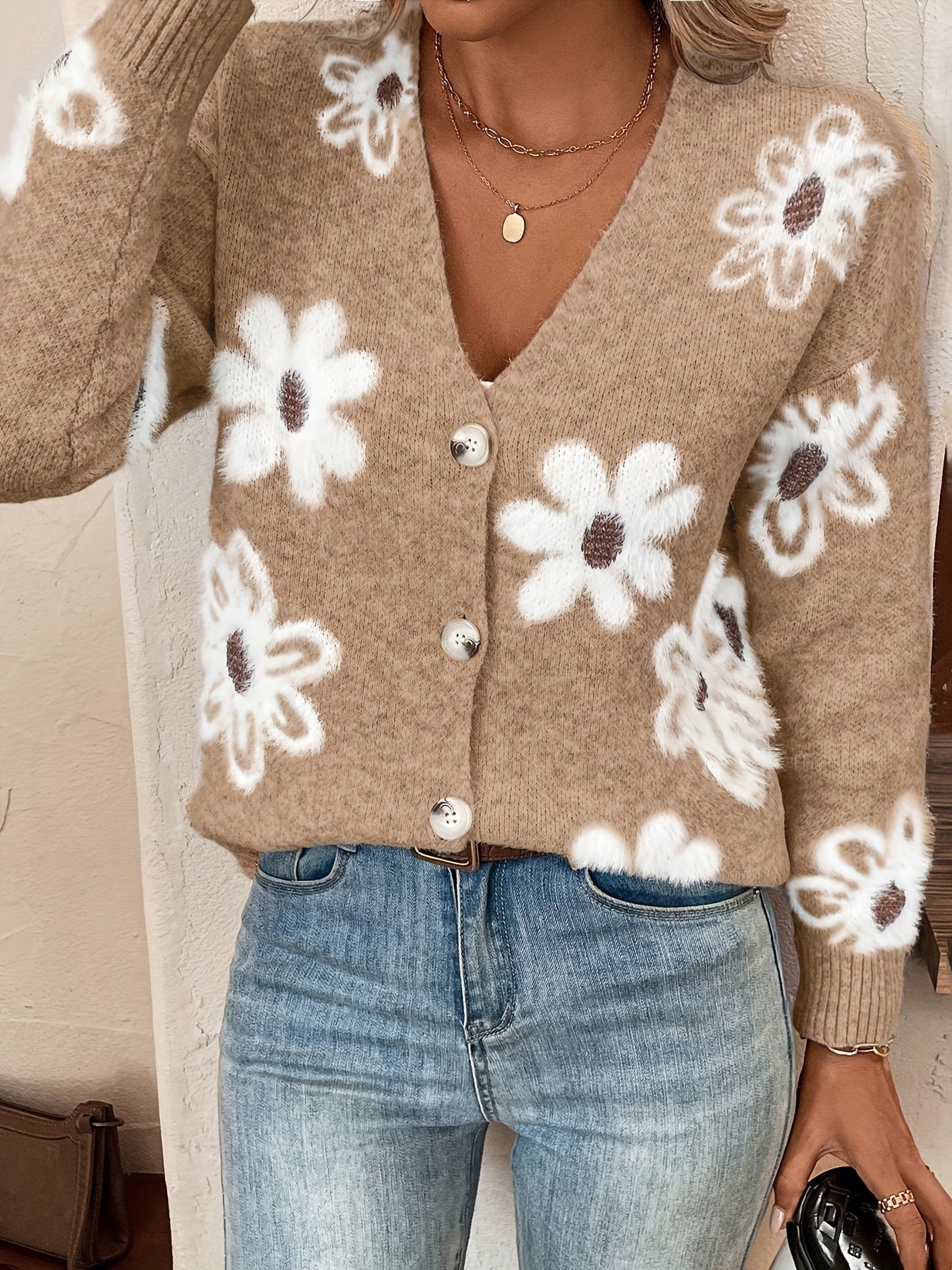 Amanda | Vintage Floral Knit Cardigan - Solfae