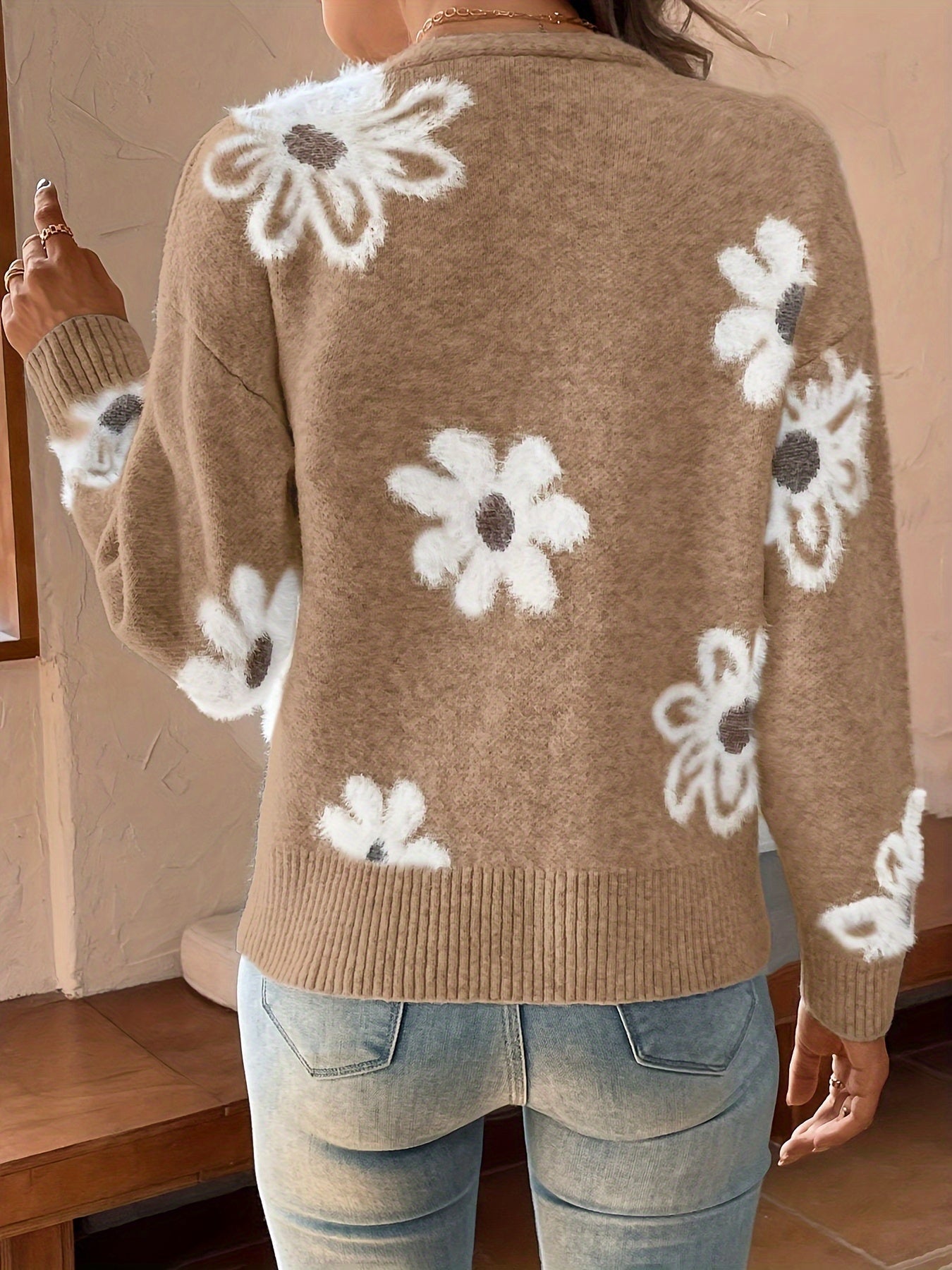 Amanda | Vintage Floral Knit Cardigan - Solfae