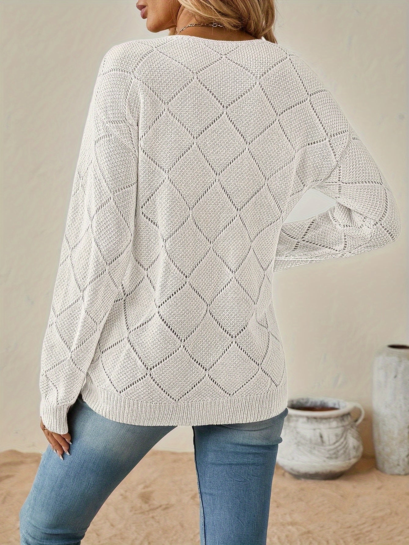 Amber | Elegant Openwork Diamond Sweater - Solfae