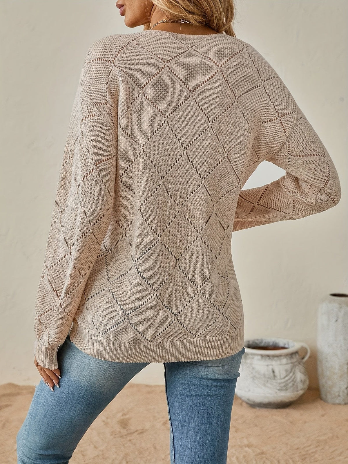 Amber | Elegant Openwork Diamond Sweater - Solfae