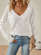 Amber | Elegant Openwork Diamond Sweater - Solfae
