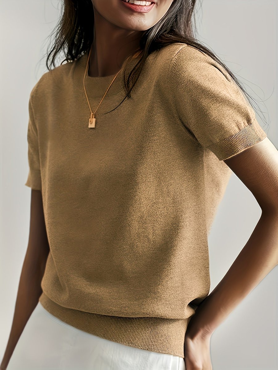 Amelia | Elegant Ribbed Short-Sleeve Sweater - Solfae