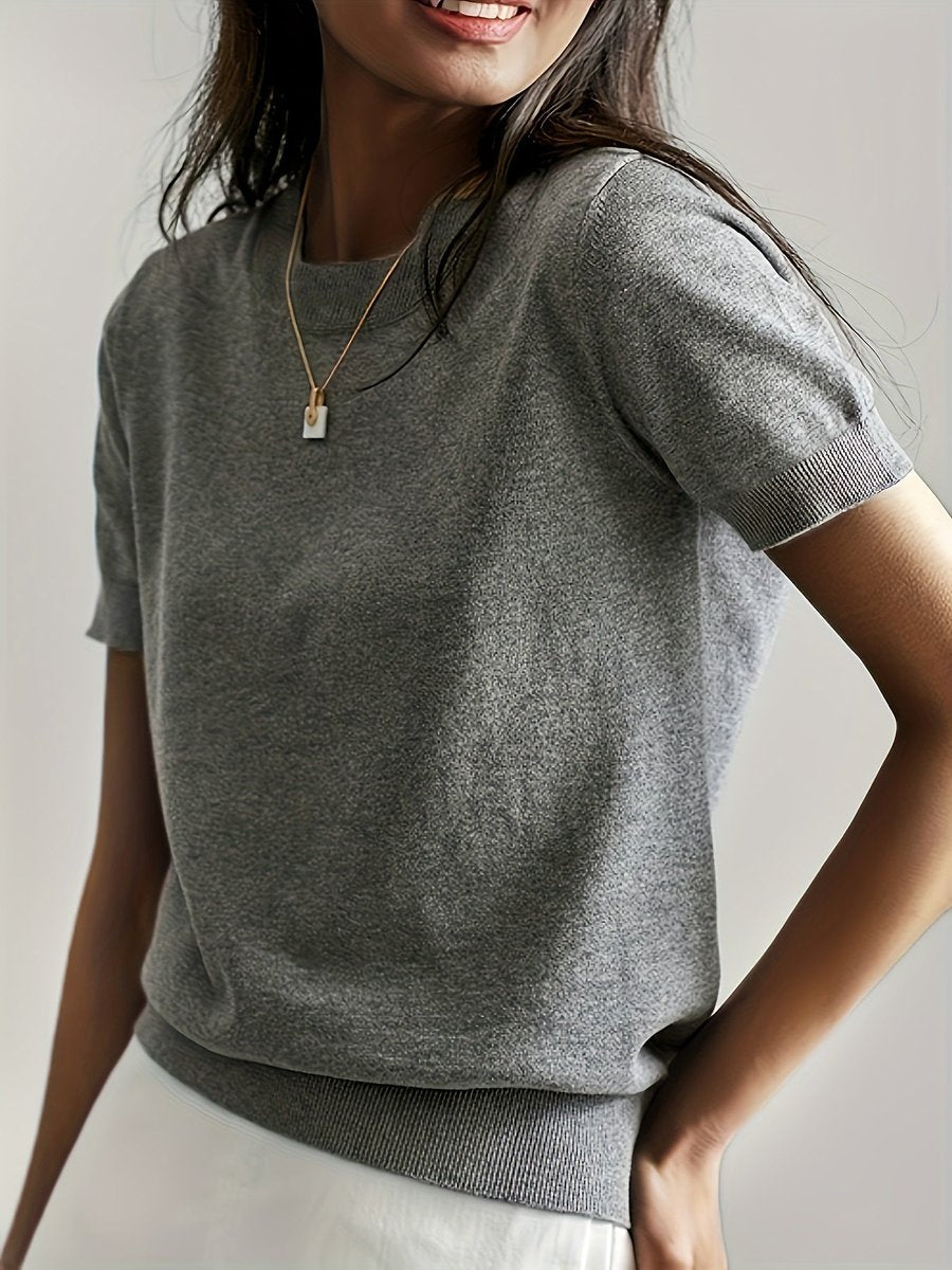Amelia | Elegant Ribbed Short-Sleeve Sweater - Solfae