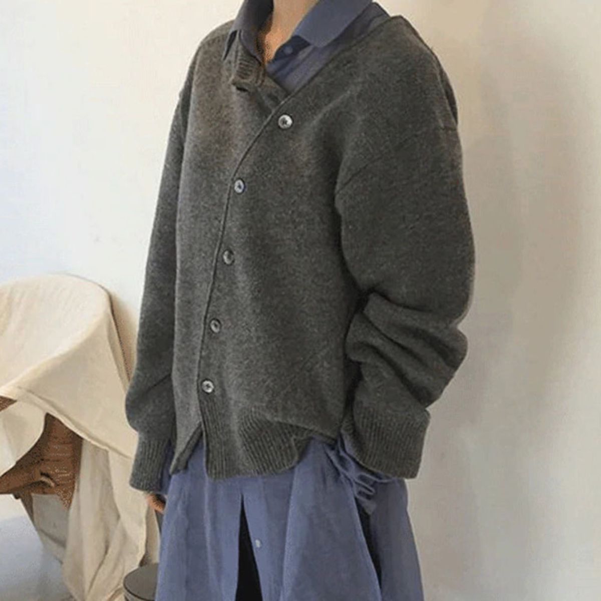 Angela | Elegant Asymmetric Knit Cardigan - Solfae