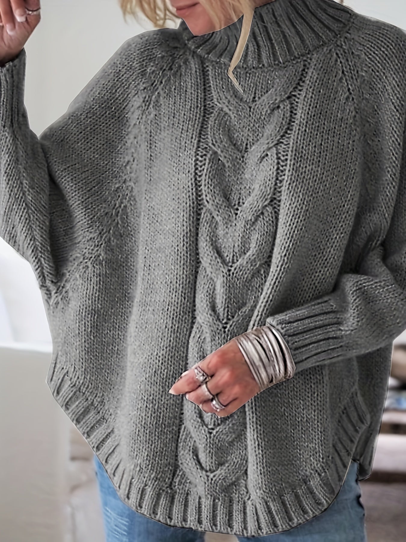 Christina | Elegant Cable-Knit High-Neck Sweater - Solfae