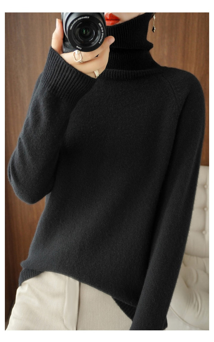 Christina | Elegant Turtleneck Cashmere Sweater - Solfae