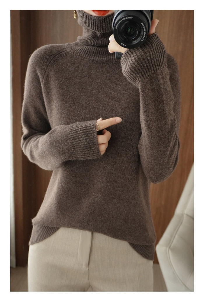 Christina | Elegant Turtleneck Cashmere Sweater - Solfae