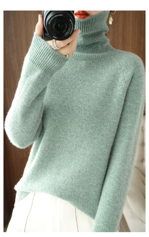 Christina | Elegant Turtleneck Cashmere Sweater - Solfae