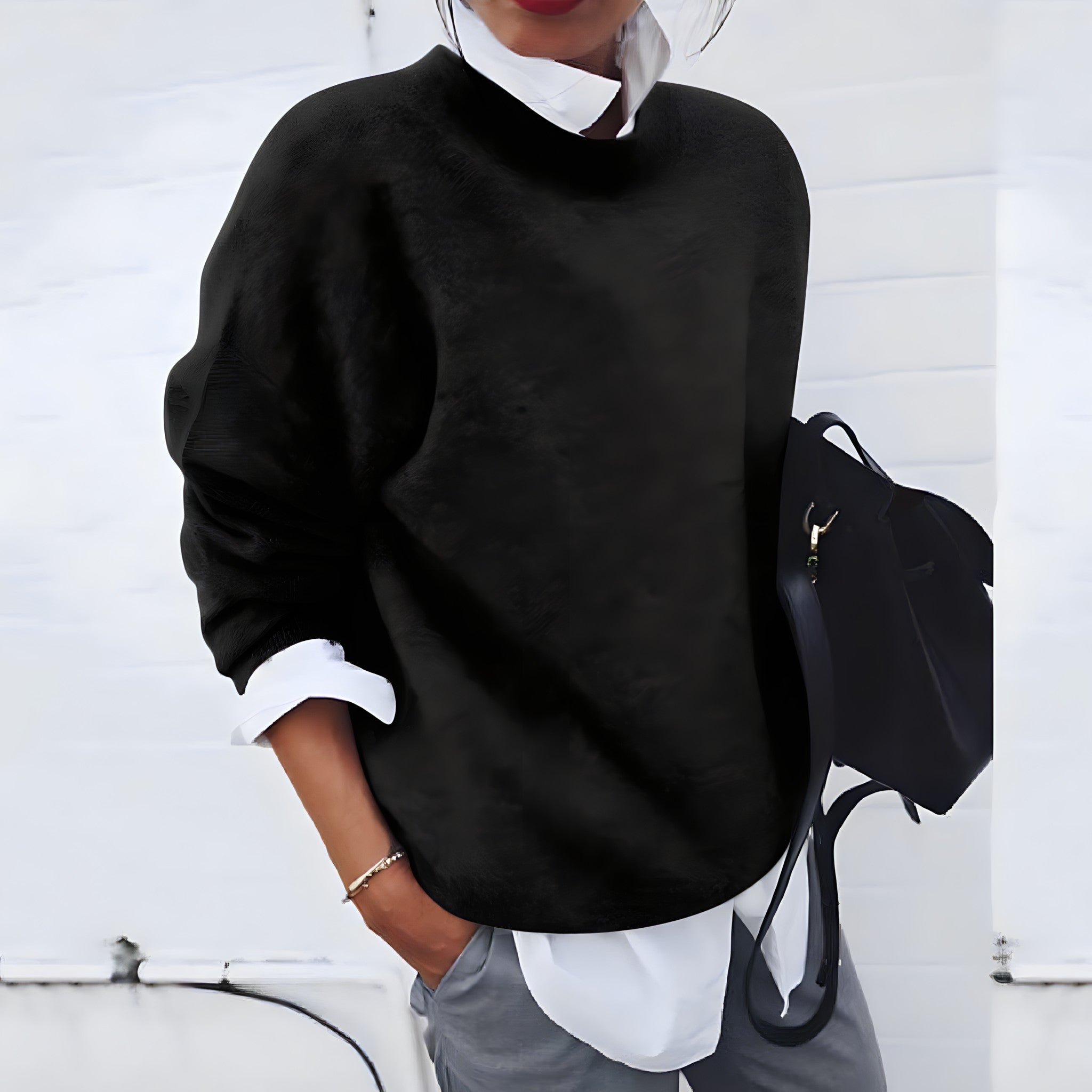 Christine | Elegant Cashmere Crewneck Sweater - Solfae