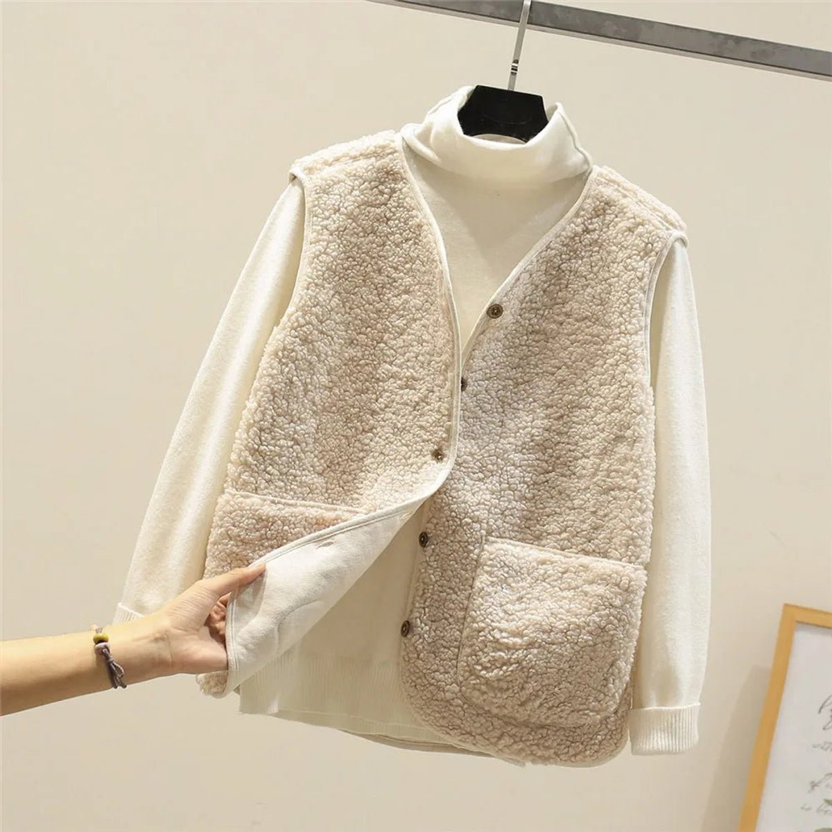 Danielle | Cozy Sherpa Fleece Vest - Solfae