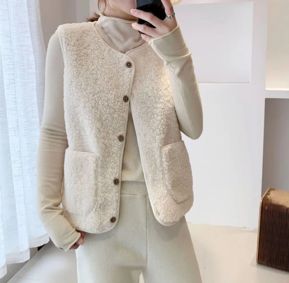 Danielle | Cozy Sherpa Fleece Vest - Solfae