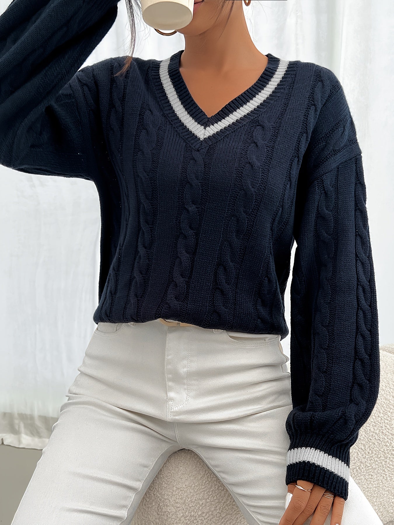 Danielle | Elegant Cable-Knit Varsity Sweater - Solfae