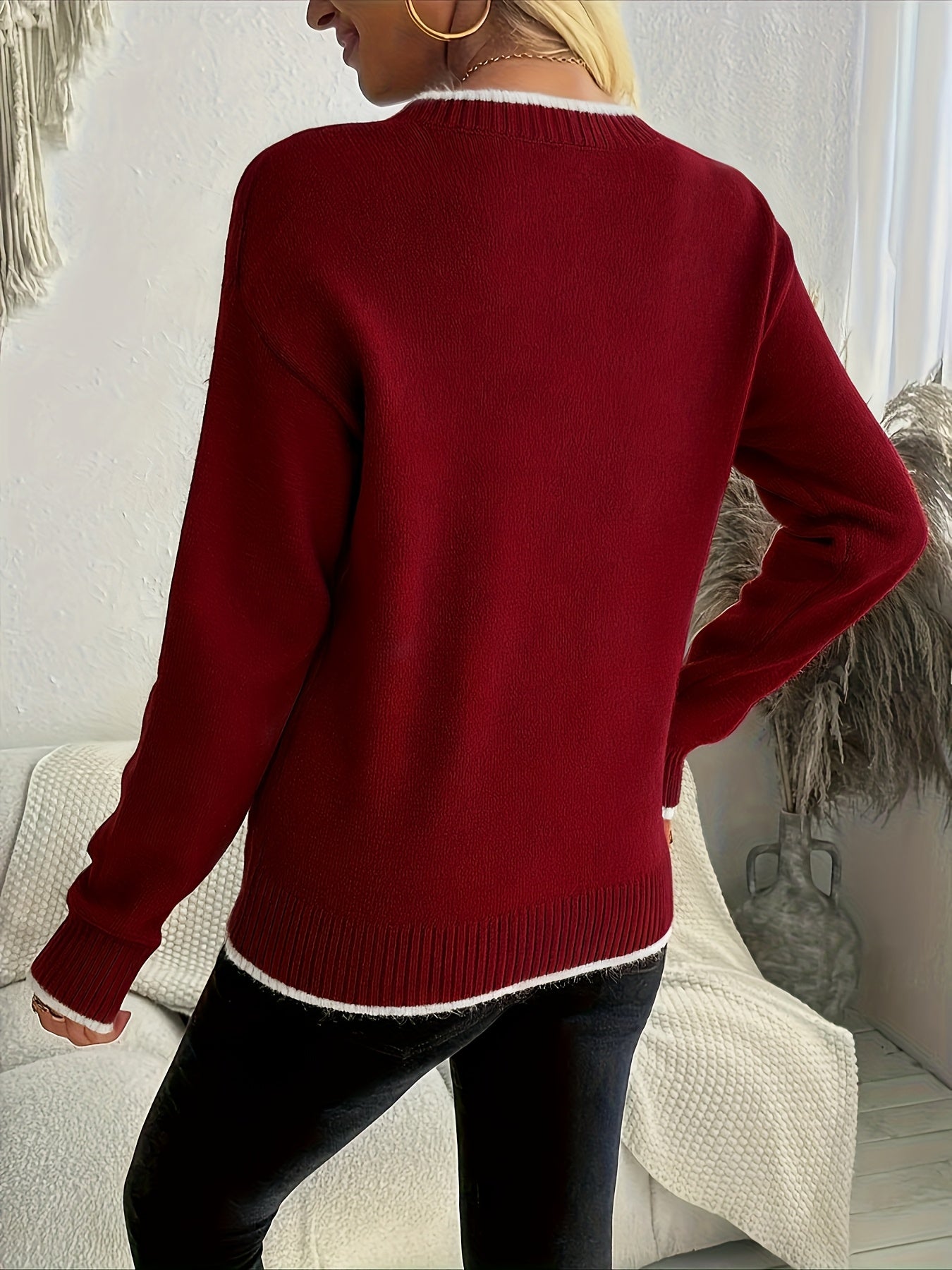 Danielle | Stylish Snowflake Knit Sweater - Solfae