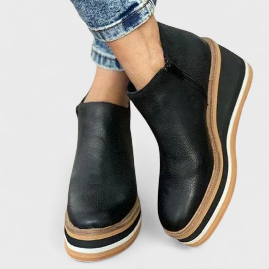 Jacqueline | Elegant Platform Wedge Boots - Solfae