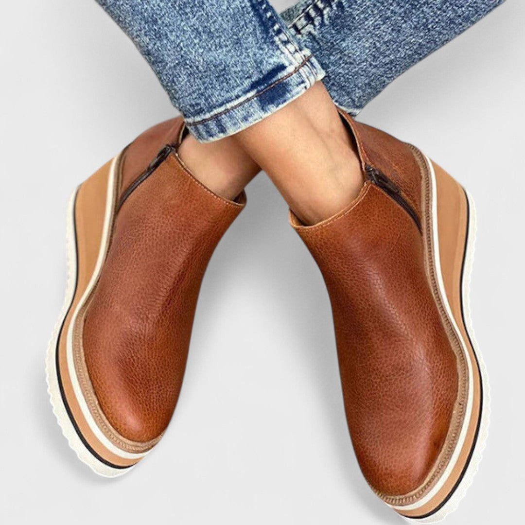Jacqueline | Elegant Platform Wedge Boots - Solfae