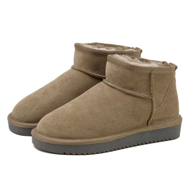 Jennifer | Comfortable Suede Ankle Boots - Solfae