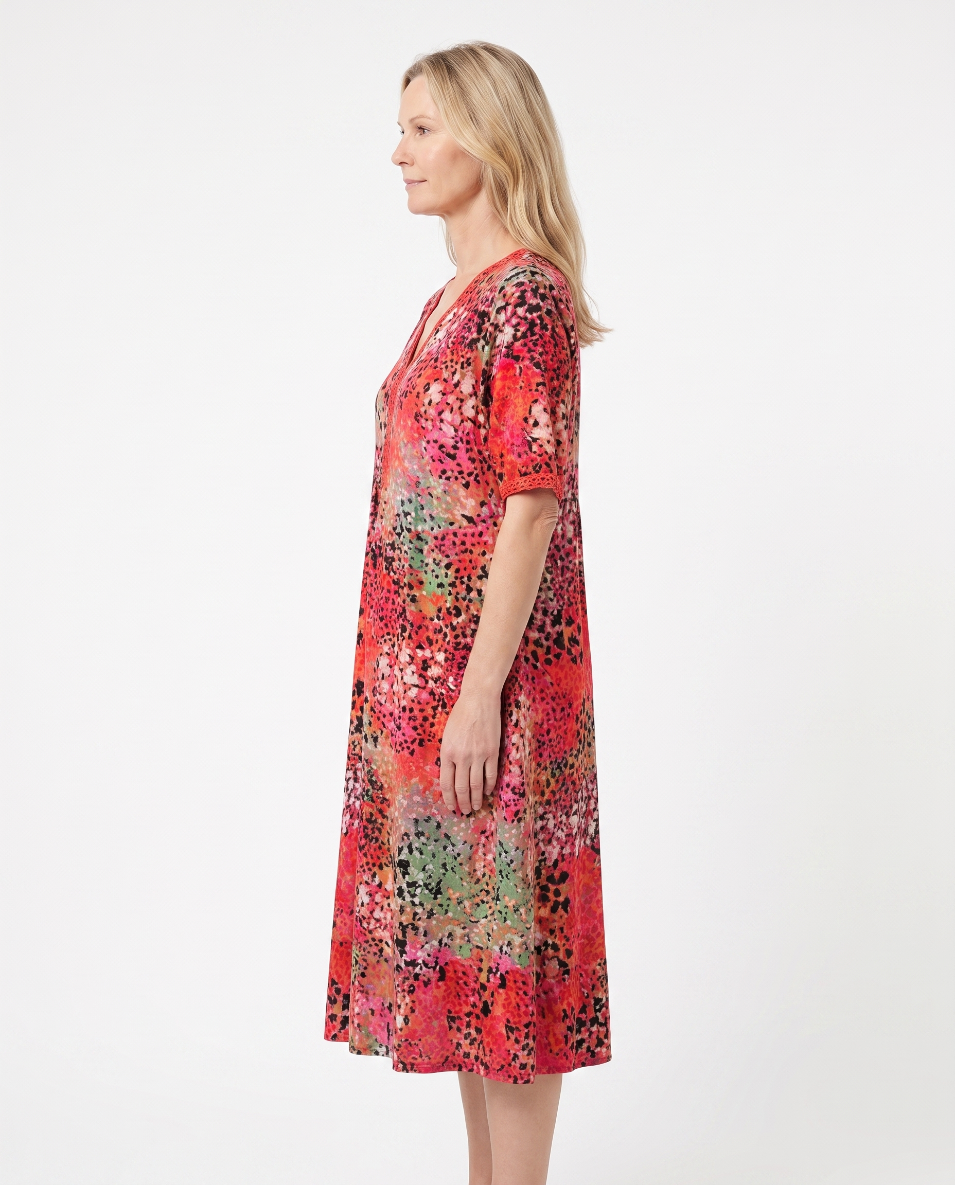 Jennifer | Elegant Lace Midi Dress - Solfae