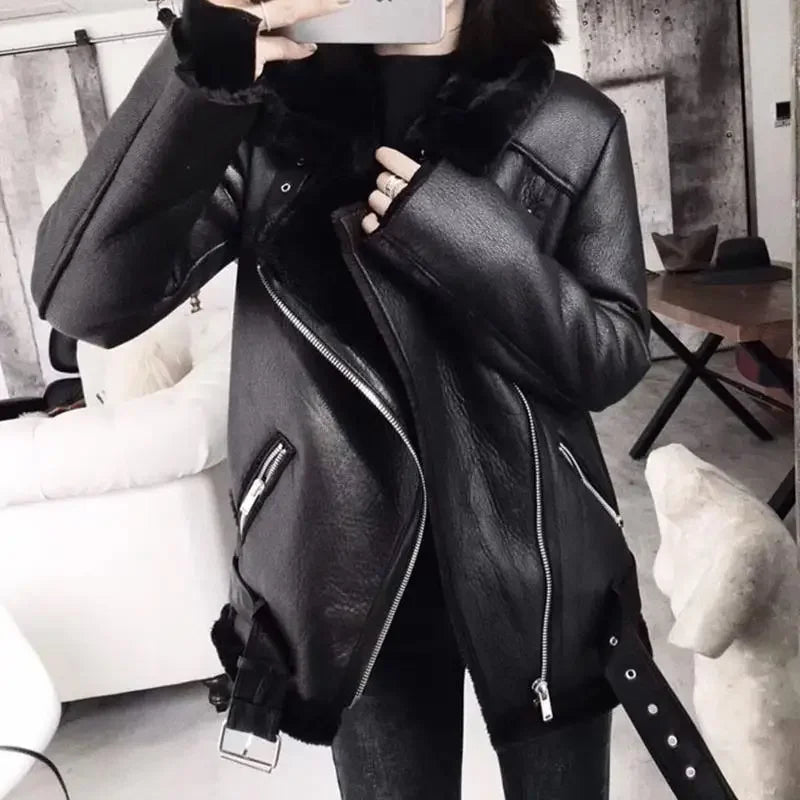Jessica | Elegant Shearling Aviator Jacket - Solfae
