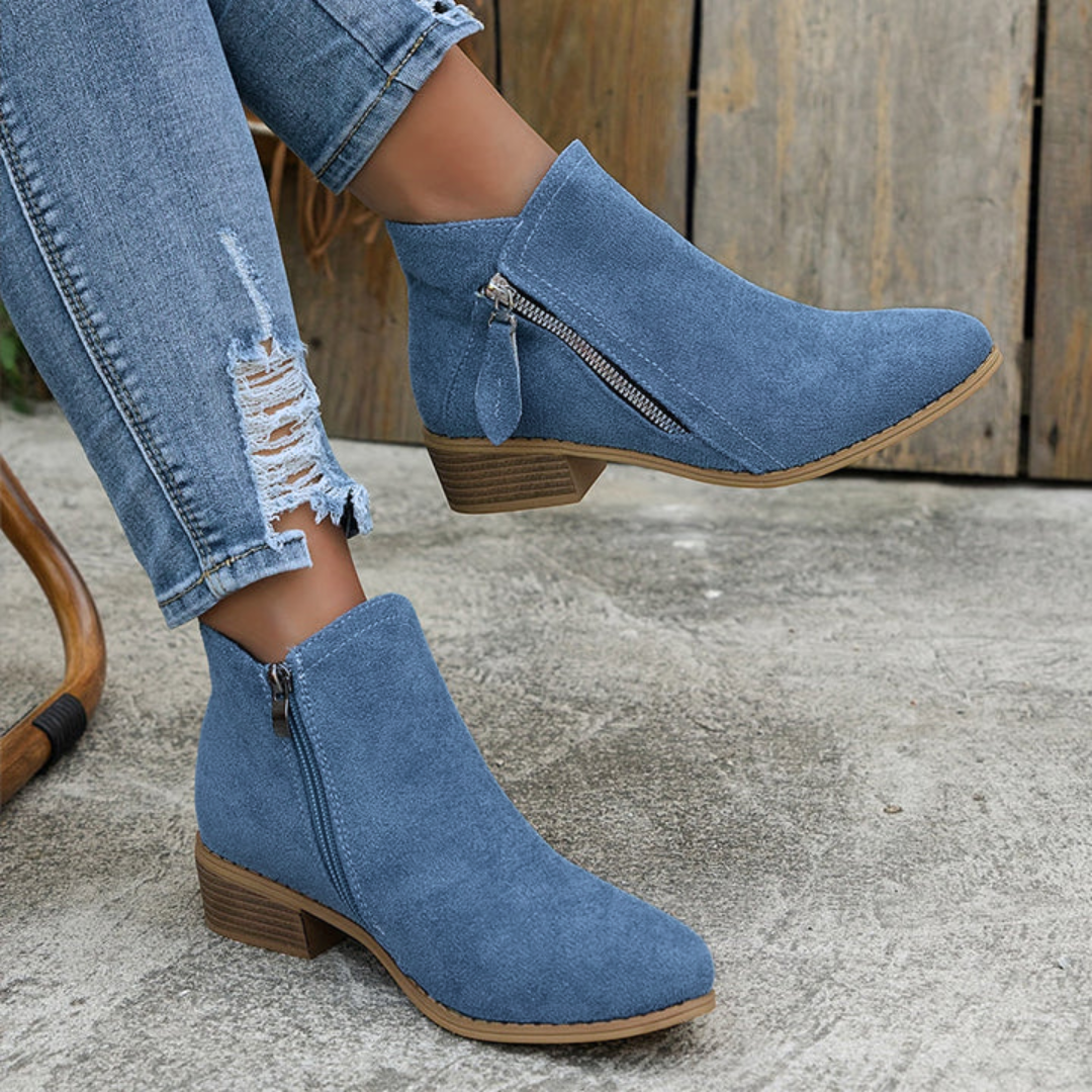Joanna | Elegant Suede Ankle Boots - Solfae