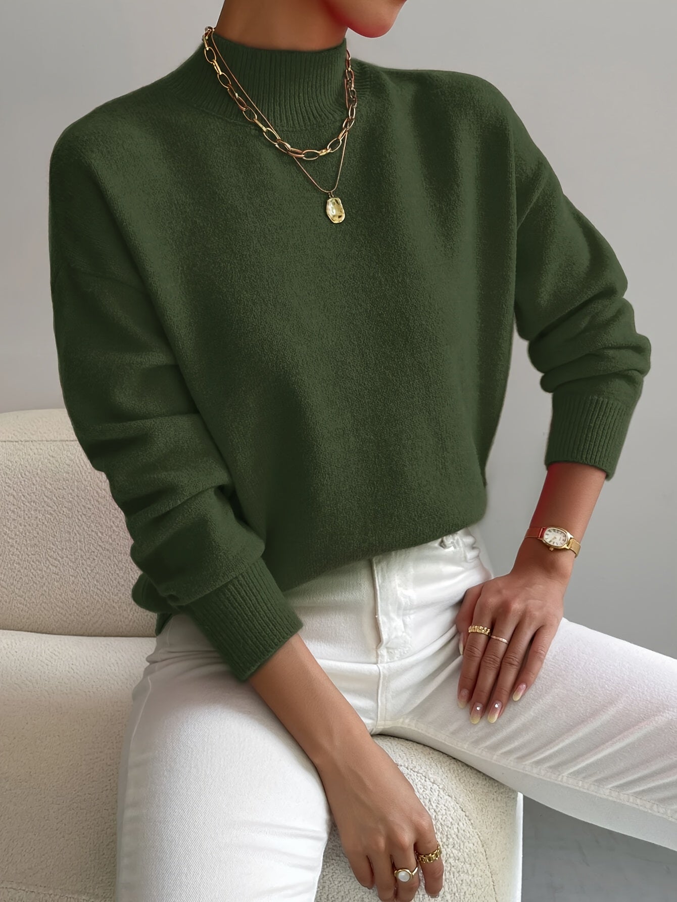 Kelly | Elegant Neck Knit Sweater - Solfae