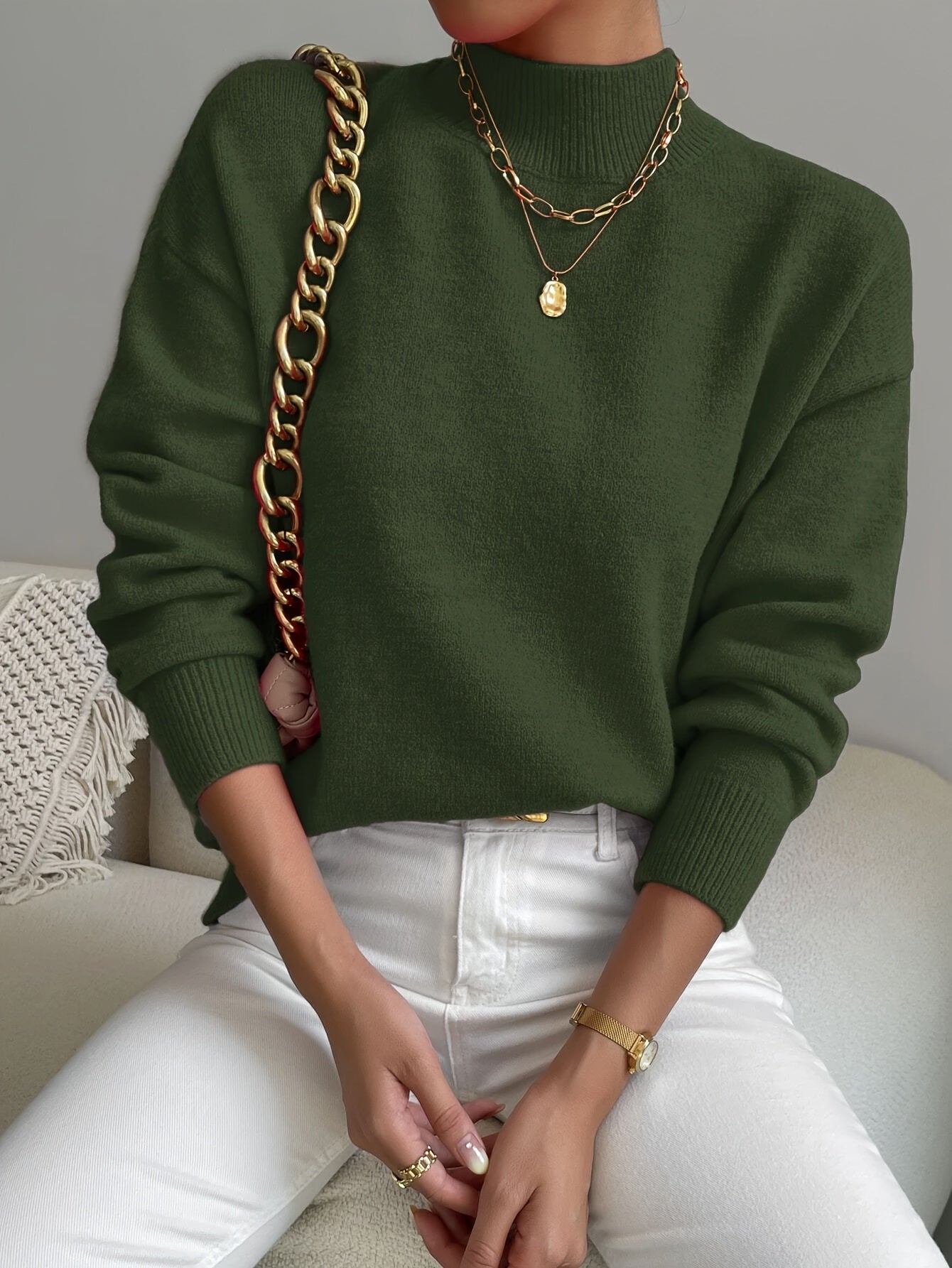 Kelly | Elegant Neck Knit Sweater - Solfae