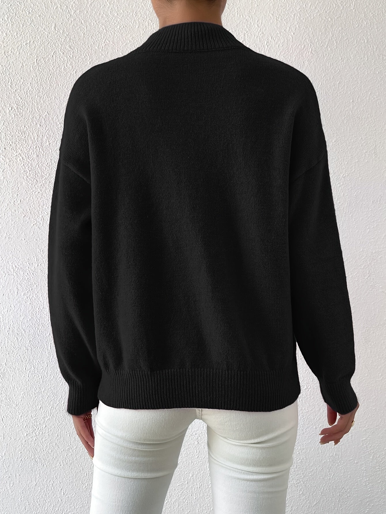 Kelly | Elegant Neck Knit Sweater - Solfae