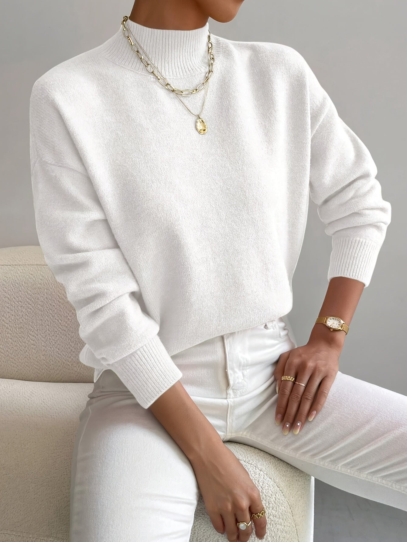 Kelly | Elegant Neck Knit Sweater - Solfae