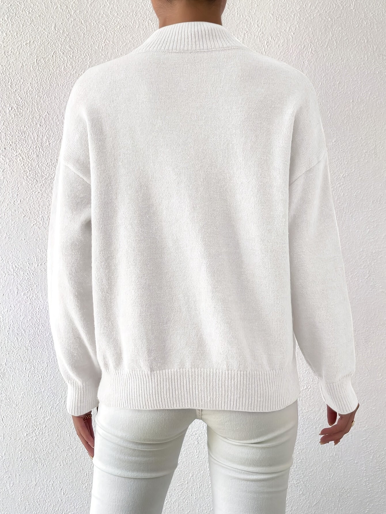 Kelly | Elegant Neck Knit Sweater - Solfae