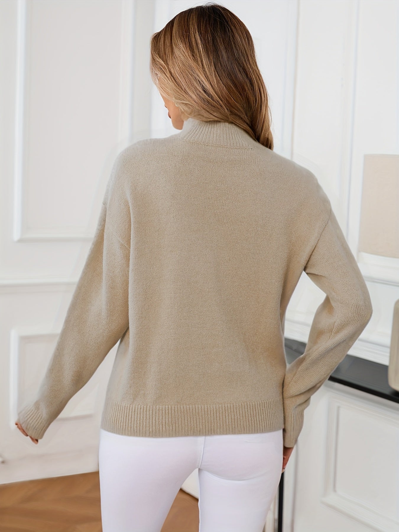 Kelly | Elegant Neck Knit Sweater - Solfae