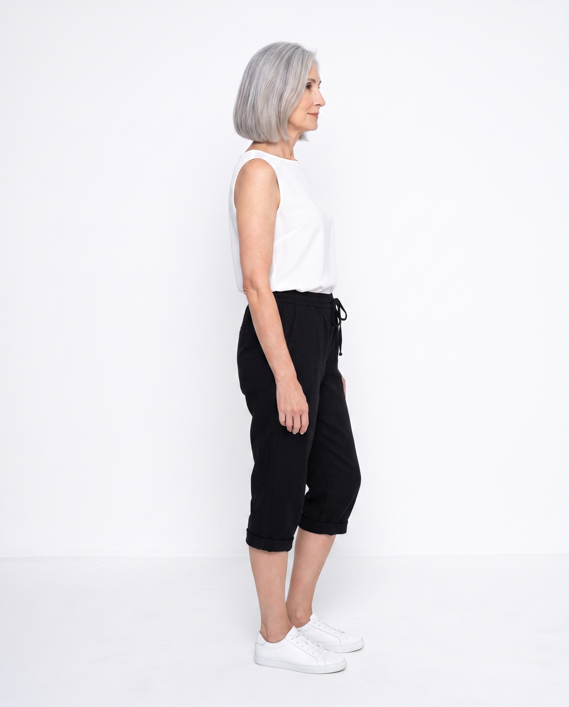 Kelly | Relaxed Cuffed Capri Pants - Solfae