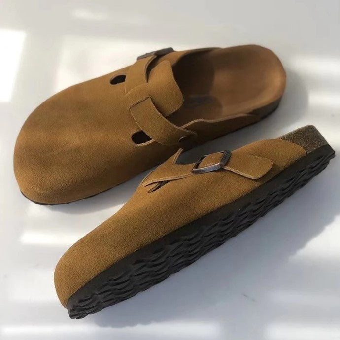 Laura | Comfortable Suede Boston Clogs - Solfae