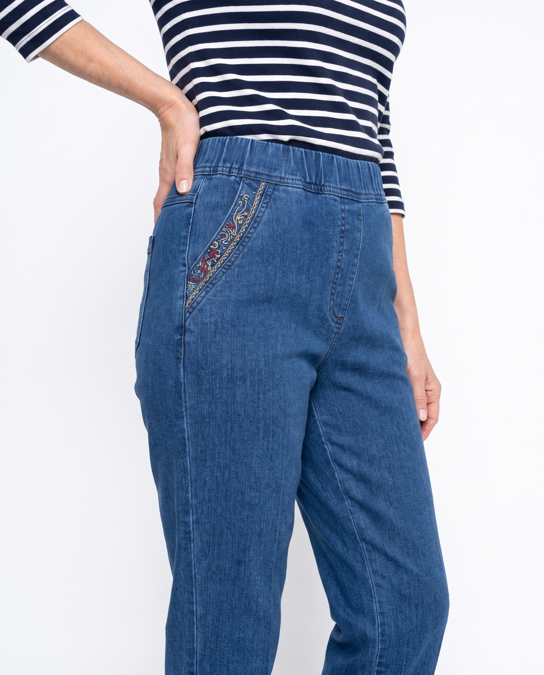 Lauren | Flattering Elastic-Waist Denim Pants - Solfae