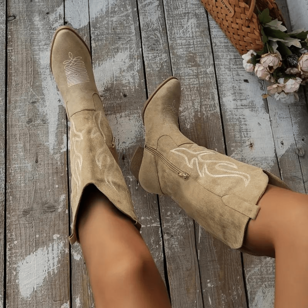 Megan | Elegant Embroidered Cowboy Boots - Solfae