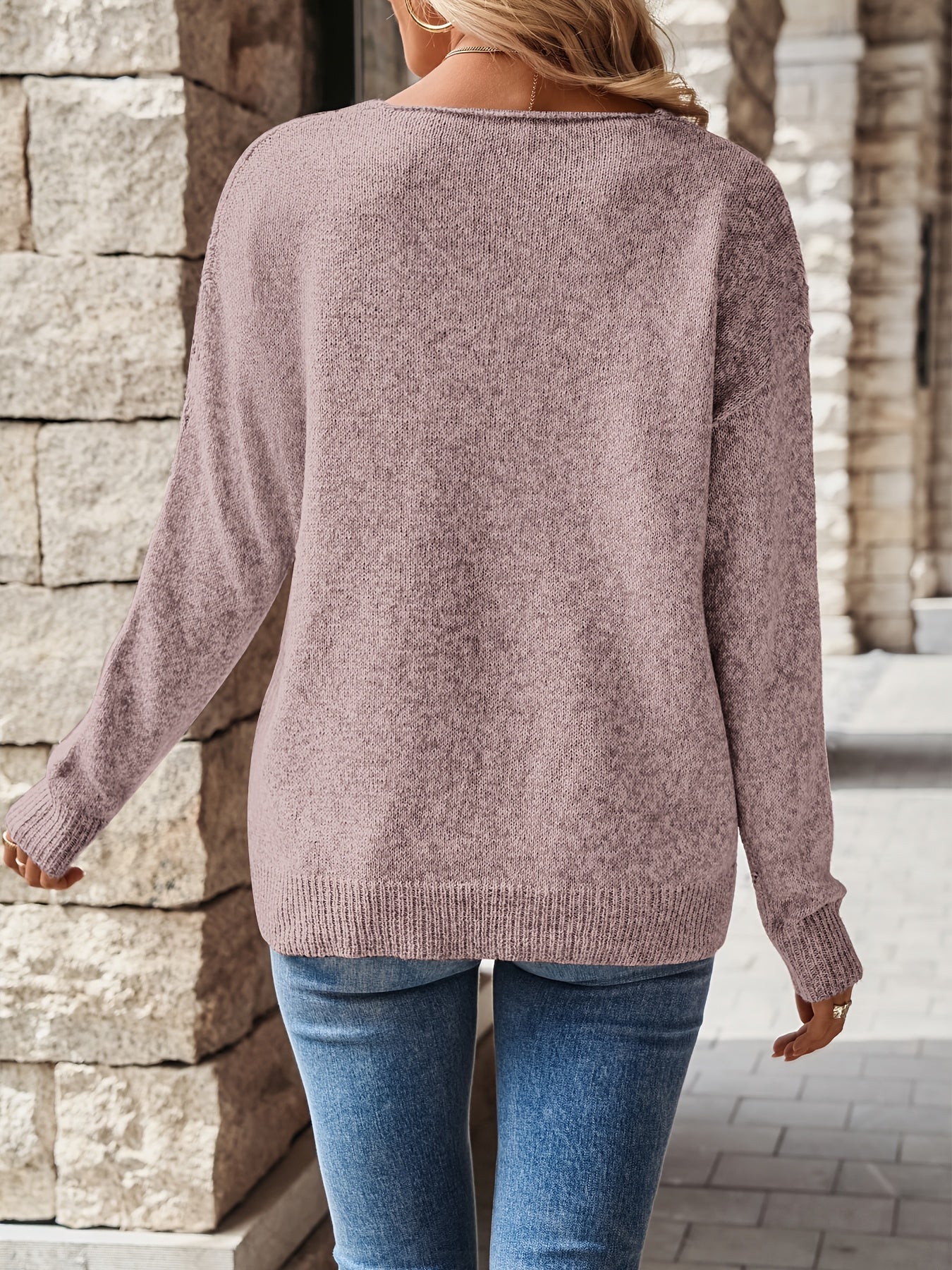Melissa | Elegant Crochet V-Neck Sweater - Solfae