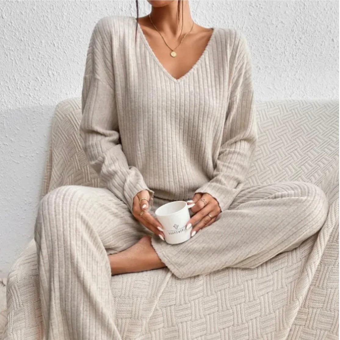 Melissa | Elegant Knit Lounge Set - Solfae