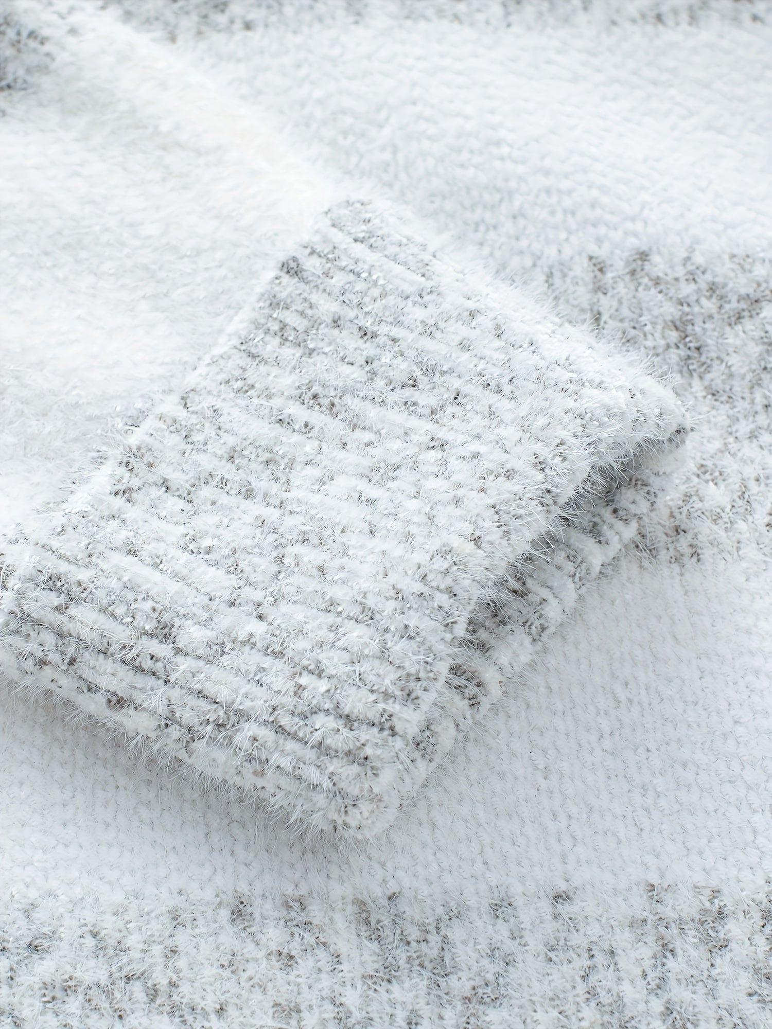 Sierra | Elegant Striped Turtleneck Sweater - Solfae