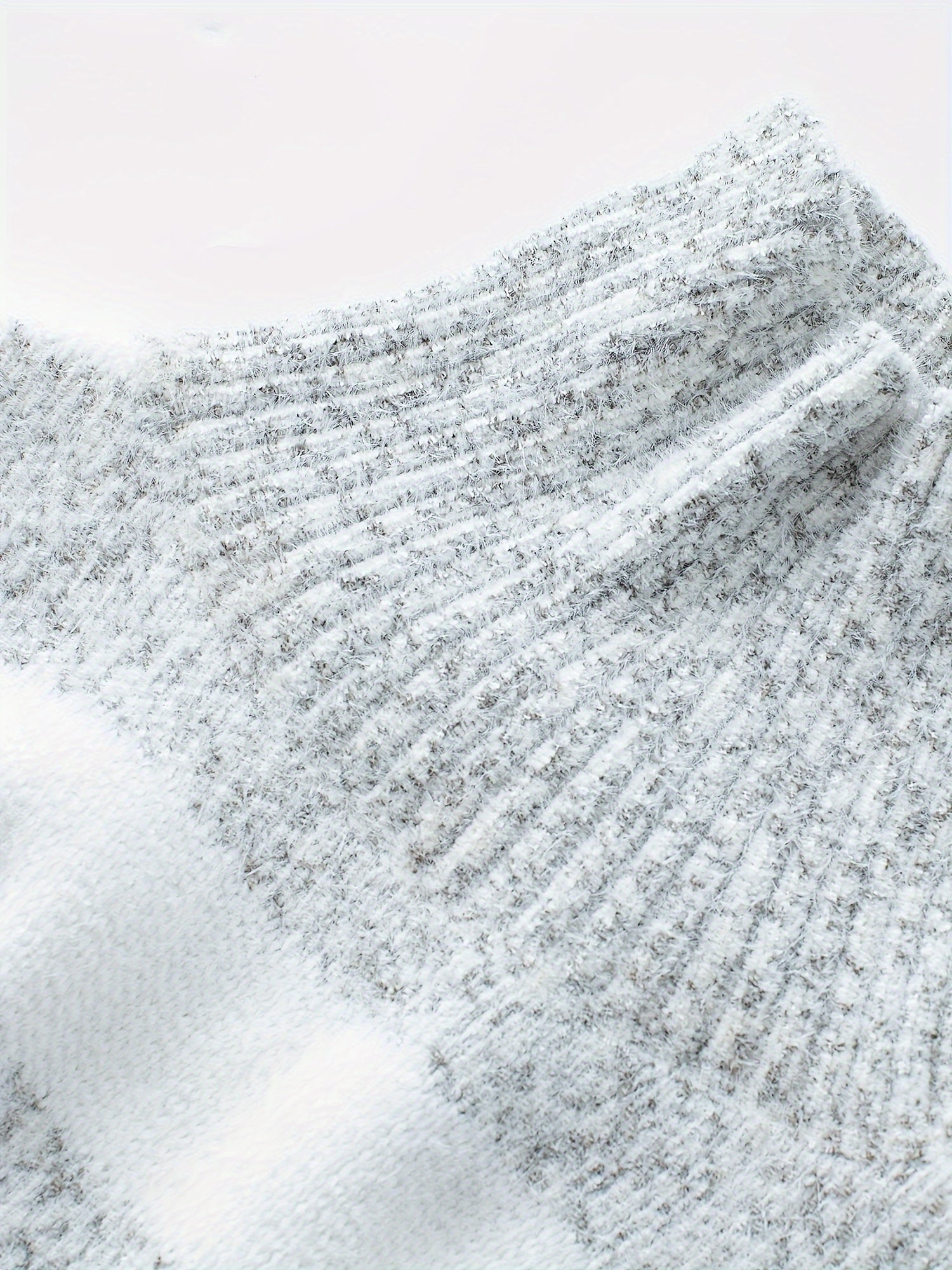 Sierra | Elegant Striped Turtleneck Sweater - Solfae