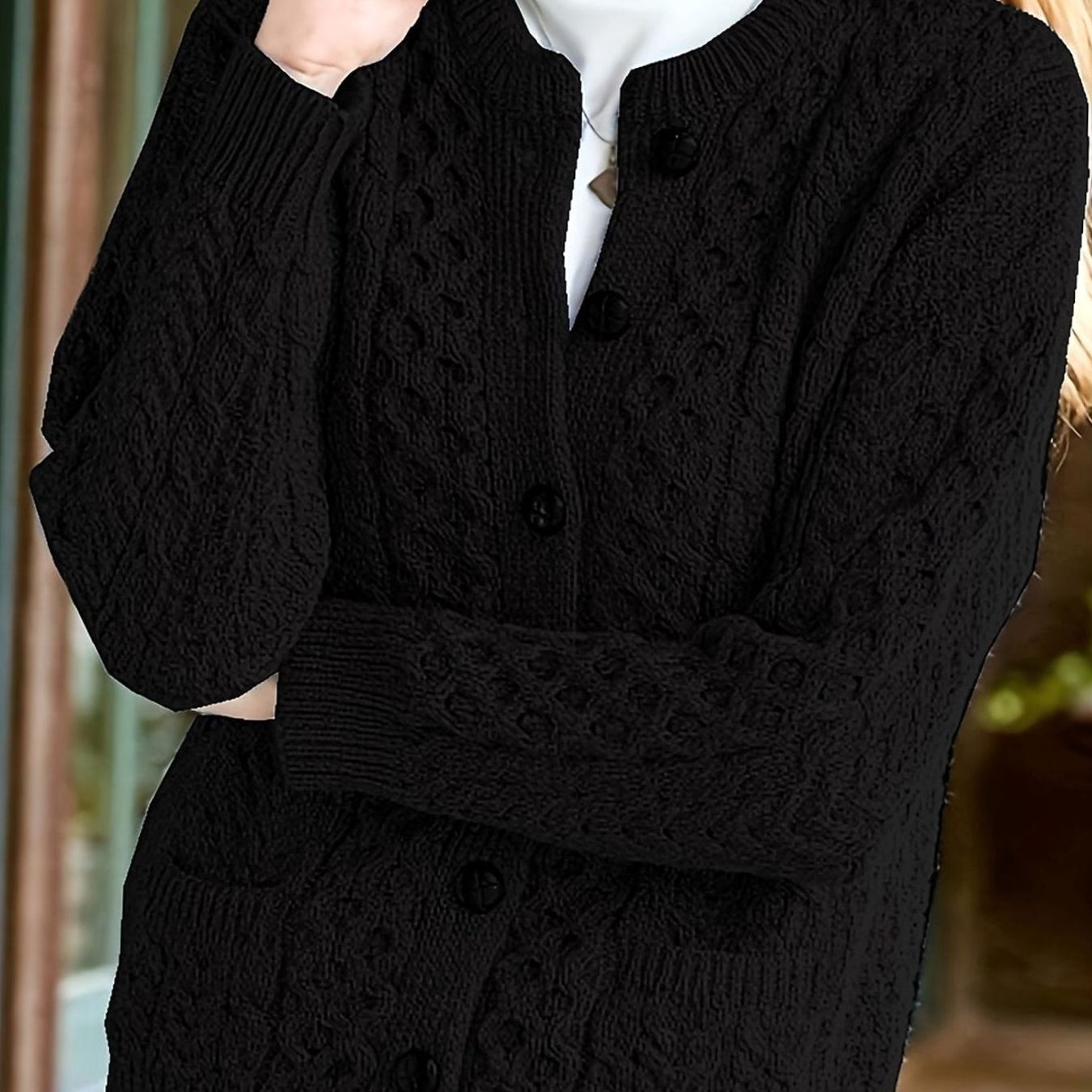 Victoria | Elegant Cable-Knit Button Cardigan - Solfae
