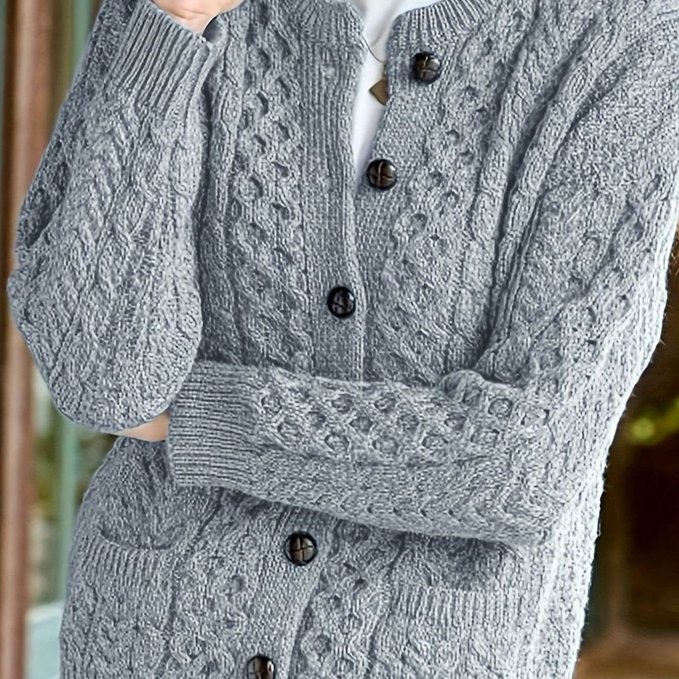 Victoria | Elegant Cable-Knit Button Cardigan - Solfae