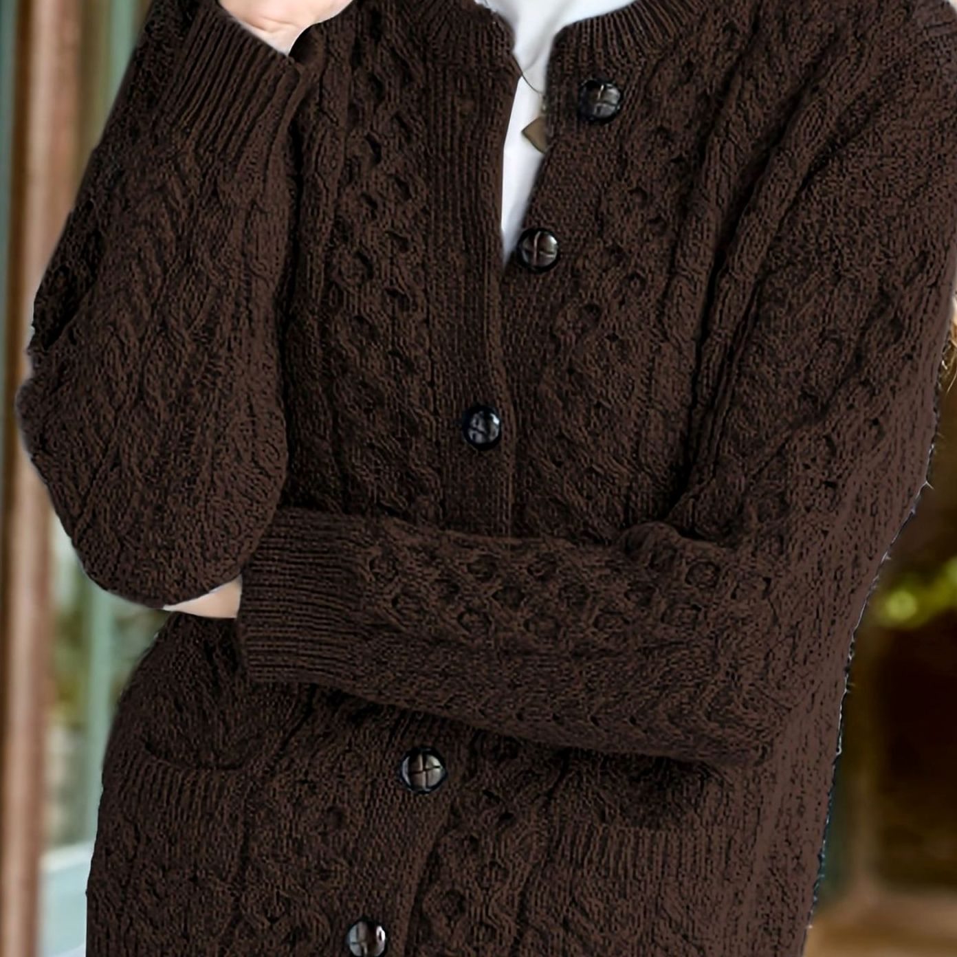 Victoria | Elegant Cable-Knit Button Cardigan - Solfae