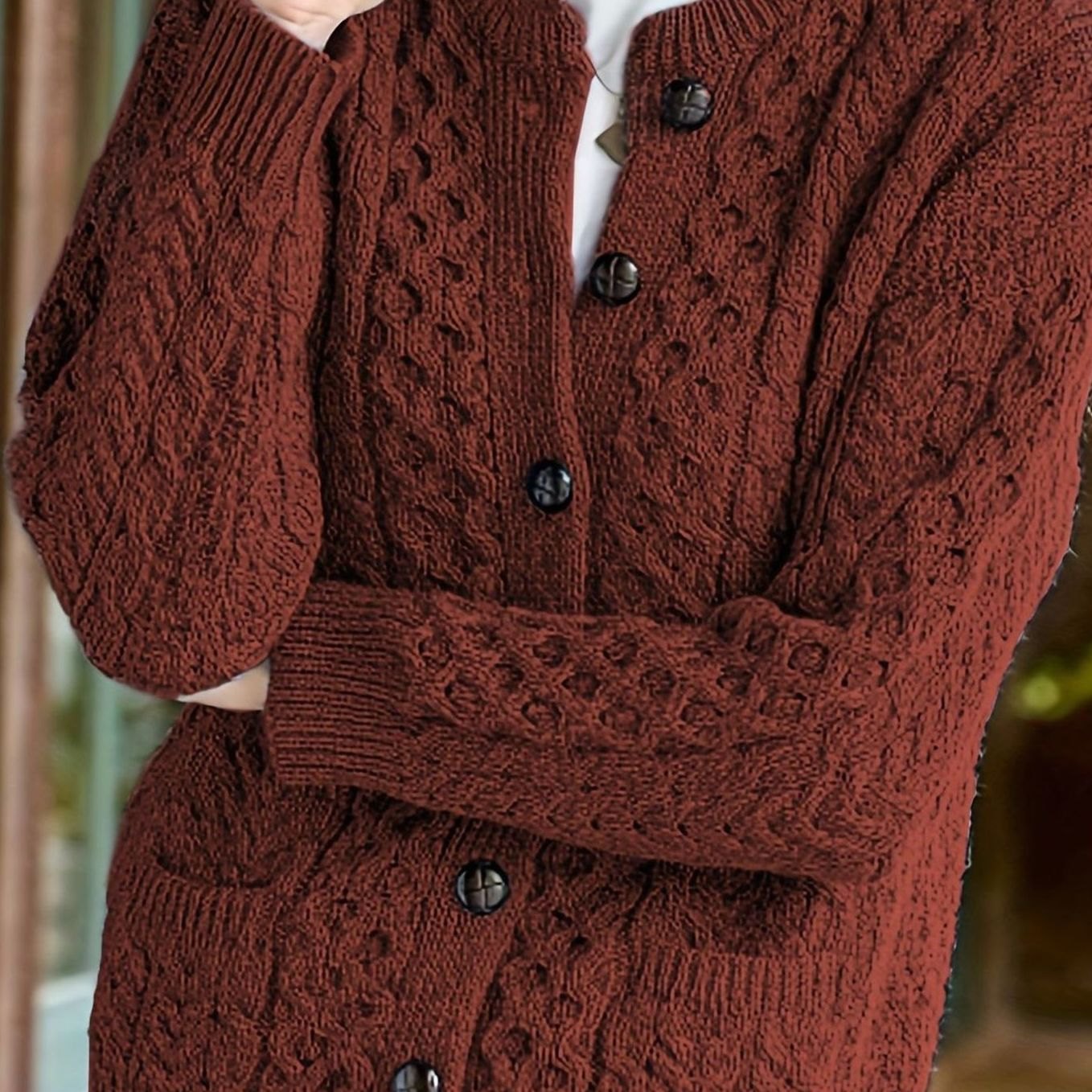 Victoria | Elegant Cable-Knit Button Cardigan - Solfae