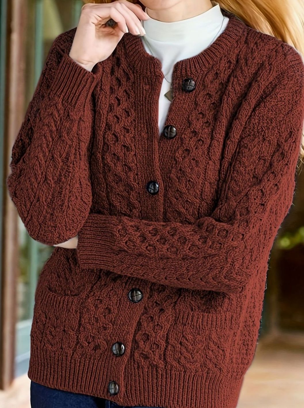 Victoria | Elegant Cable-Knit Button Cardigan - Solfae