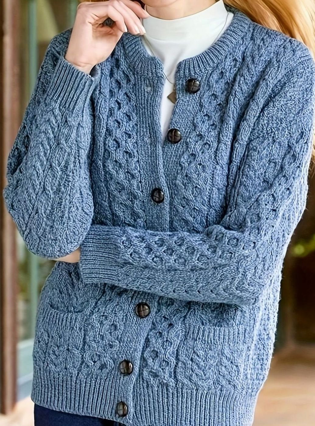 Victoria | Elegant Cable-Knit Button Cardigan - Solfae