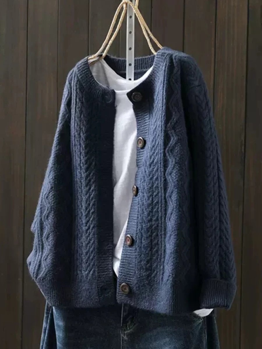 Victoria | Elegant Oversized Cable-Knit Cardigan - Solfae